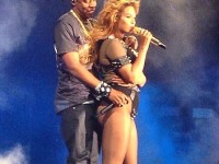 Jay Z Hint Beyonce Pregnancy In “Beach Is Better” Lyrics