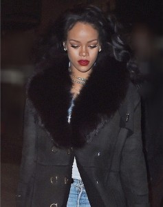 Rihanna-in-NYC