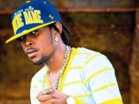 Dancehall Artiste Popcaan Hit His Face By Cops Then Arrested (VIDEO)