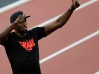 Usain Bolt wins on return from injury