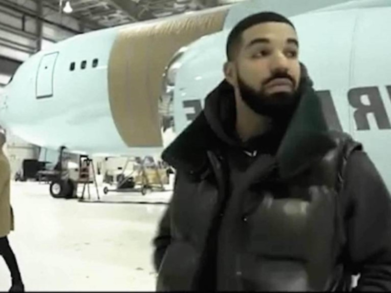 Drake Now Owns His Own Private Jet “Air Drake” Here Is A Look Inside (Pictures and Video)