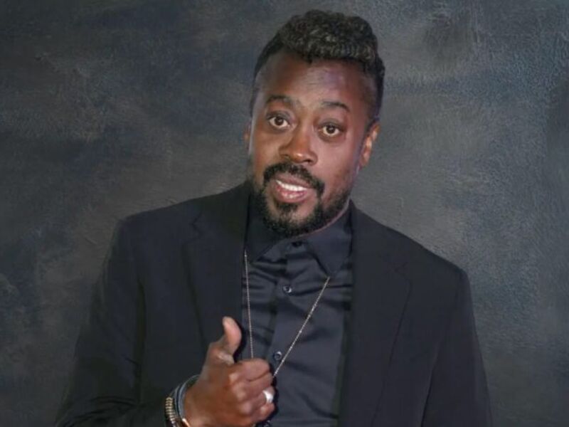 Beenie Man Donates to His Former School, Pembroke Hall High: 70 Students Assisted